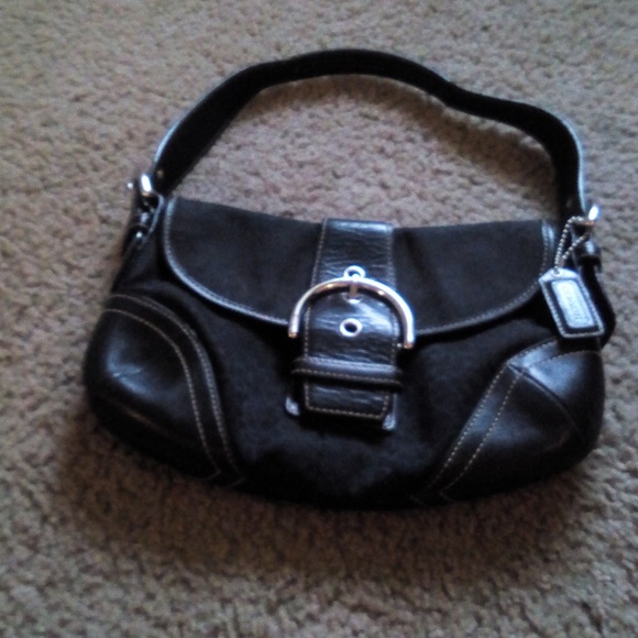 Coach Handbags - Small  Coach wallet